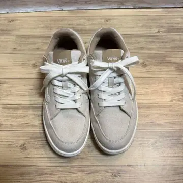 VANS 베이지 스웨이드 스니커즈