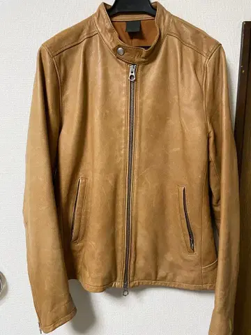 HARE 베이지 가죽 자켓