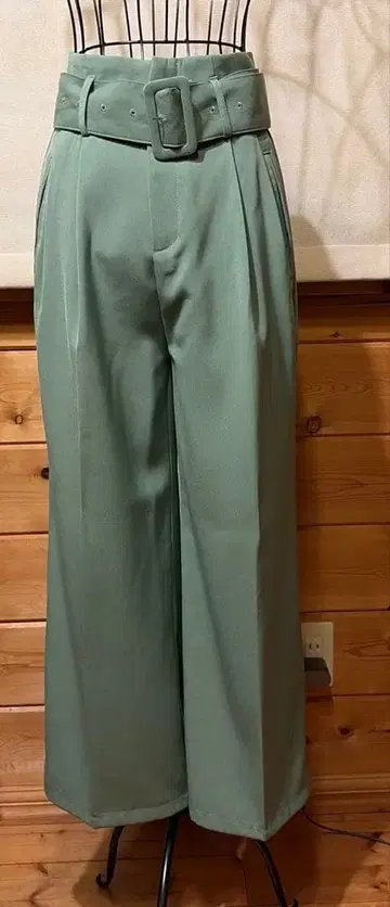 벨트 포함 하이웨스트 턱 팬츠