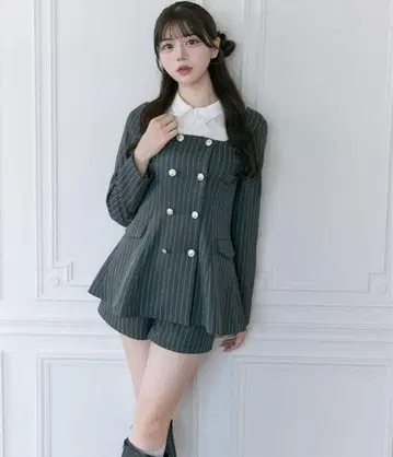 Belle Charme 클래시컬 프릴 칼라 자켓 팬츠 그레이