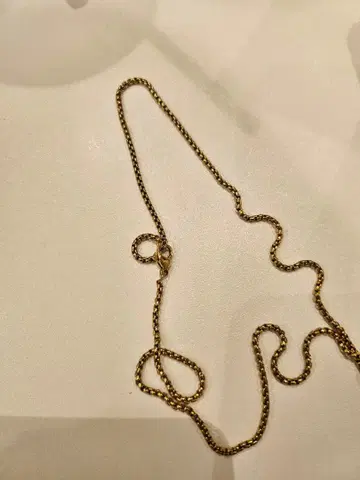 골드톤 코인형 펜던트 목걸이