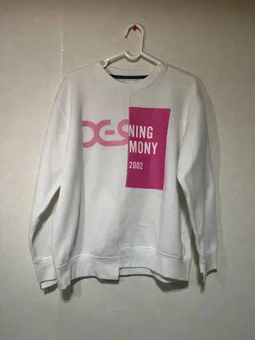 x-girl 화이트 맨투맨 S