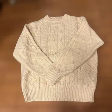 GREEN hawk 화이트 니트 케이블