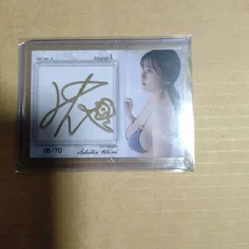 미리 카즈카 퍼스트 트레이딩 카드 골드 사인 포함