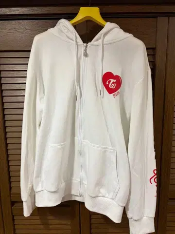 TWICE 후드티