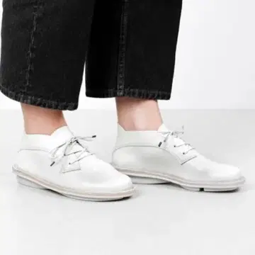 트리펜 화이트 가죽 슈즈 escape 박스 포함 37