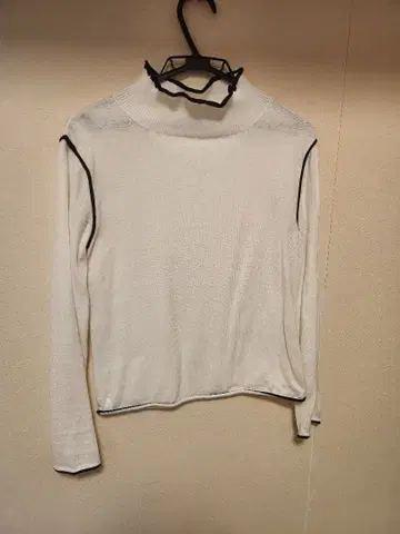 ERIKO YAMAGUCHI 마더하우스 터틀넥 니트 M 화이트