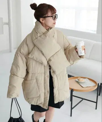 DISCOAT 머플러 포함 노카라 페이크 다운