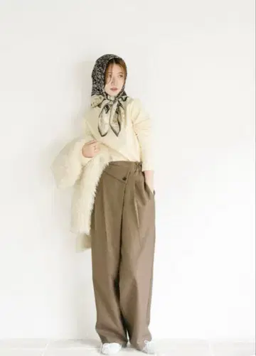 Eaphi 라펠 디테일 팬츠