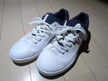 On 로저 스니커즈 화이트 x 미드나잇 26.5cm