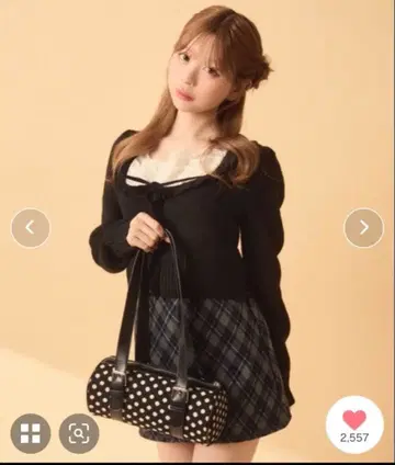 titty&co 프론트 프릴 리본 니트 블랙 FREE