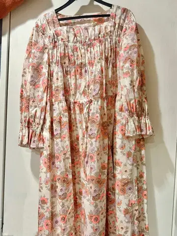 Jane Marple 꽃무늬 긴팔 원피스