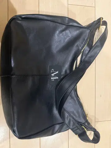 mucent 미디엄 숄더백