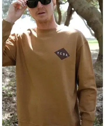 TCSS Criticalslide DIAMONDS CREW 맨투맨