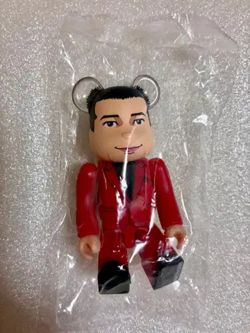 BE@RBRICK 베어브릭 시리즈 48 타하라 토시히코 미개봉품