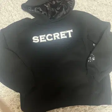 SECRET 블랙 후드티 L 사이즈