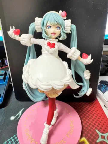 하츠네 미쿠 피규어 딸기 숏 Sweet Sweets