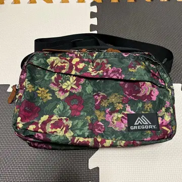 그레고리 숄더백