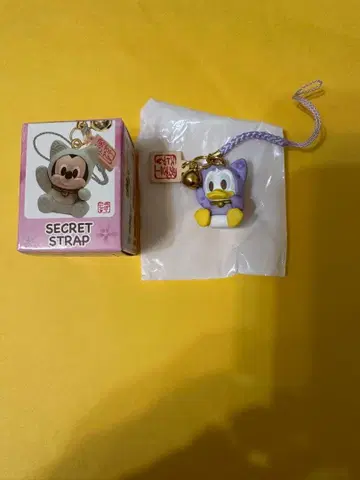 디즈니 스토어 시크릿 스트랩