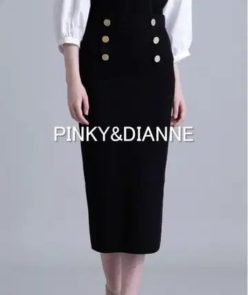 [새상품급] PINKY&DIANNE 메탈 버튼 니트 스커트 블랙