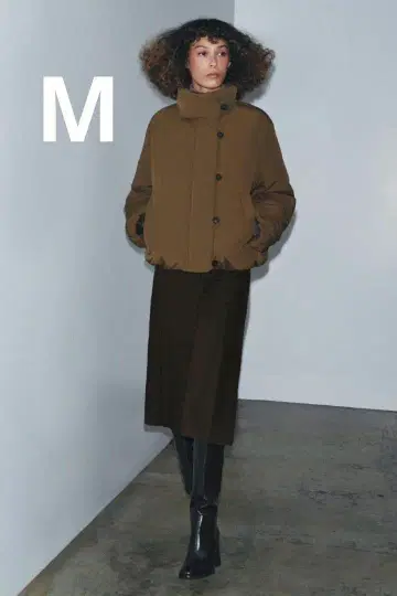 ZARA ZW 컬렉션 패딩 자켓 M 사이즈