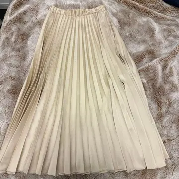 데미-럭스 BEAMS 플리츠 롱 스커트 아이보리