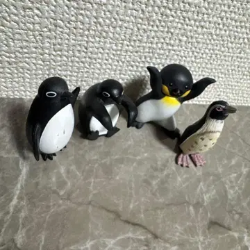 펭귄 피규어 4체 세트