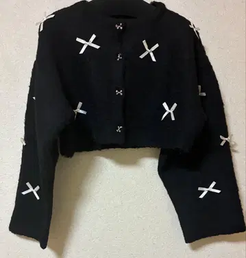 머큐리 듀오 복슬복슬 리본 파츠 니트 가디건