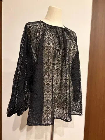 CADUNE (카듀네) 도트 쉬폰 블라우스 블랙 38