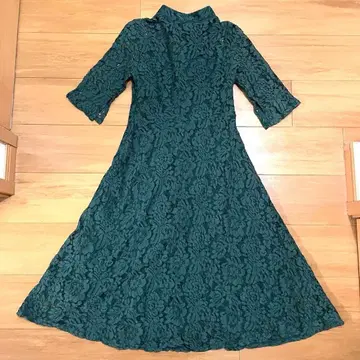 SUREVE 다크 그린 레이스 반팔 원피스