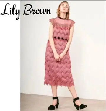 Lily Brown 핑크 슬리브리스 원피스