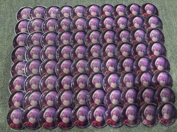 카미시로 루이 캔뱃지 80개