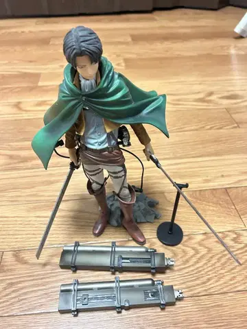 리바이 피규어 입체기동장치 포함