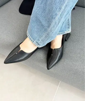 ORiental TRaffic 플레어 힐 포인트 토 펌프스