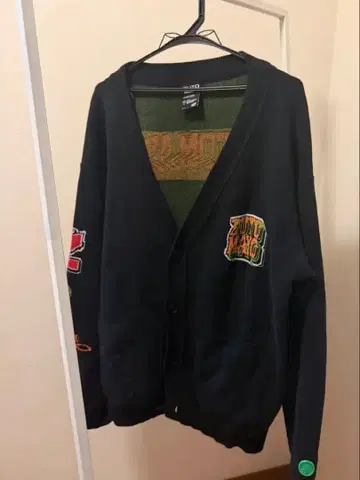 계속 한밤중이면 좋을 텐데 아이페가 니트 가디건 XL