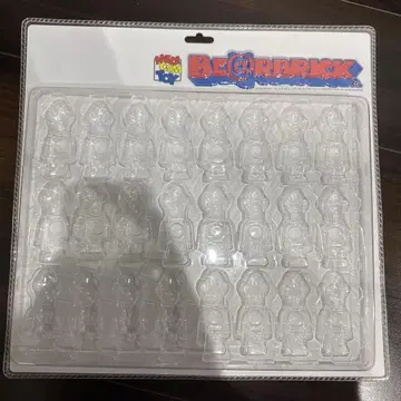 베어브릭 100% 블리스터 보드 8x3 메디콤토이