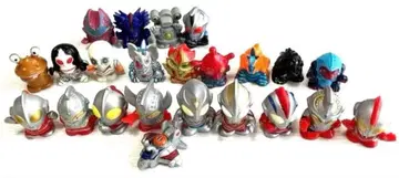 울트라맨과 괴수 손가락 인형 세트 23개