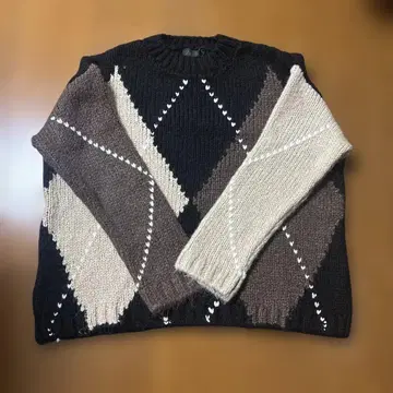 [택 포함 새상품] ZARA 아가일 무늬 니트 스웨터 S 사이즈