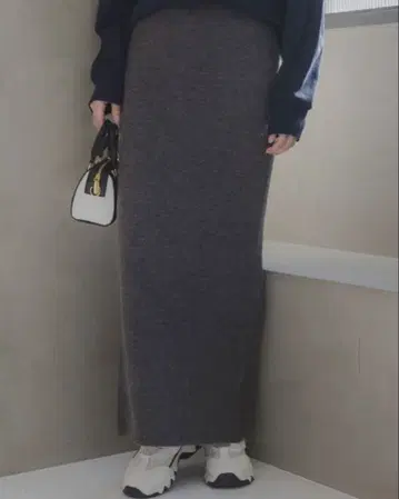 그레이 니트 롱 스커트 큰 키