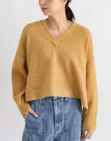 CLOVE 라메 스팽글 V넥 니트