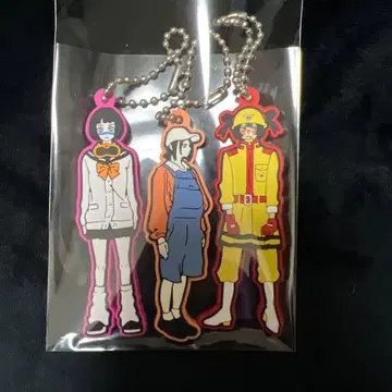 people1 mv 주인공 러버 스트랩 세트