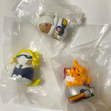 히로아카 메가캣 3점