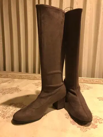 택 포함 미사용 새상품 유니클로 스트레치 롱 부츠 25cm