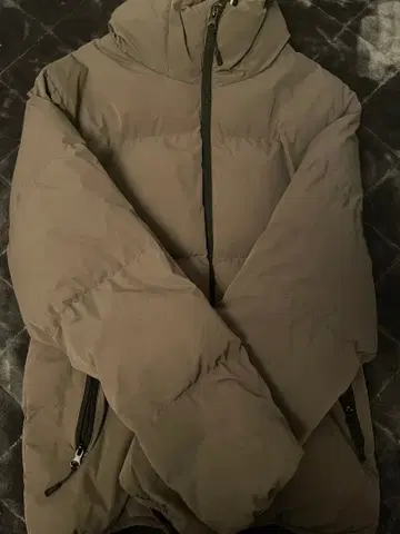 GU 다운 자켓 카키 S