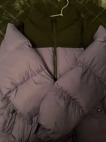 GU 후드 부착 보라색 다운 자켓