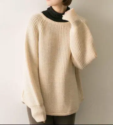 어반 리서치 택 포함 2WAY 헨리넥 니트 아이보리