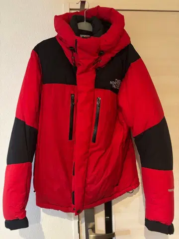 THE NORTH FACE 다운 자켓 레드/블랙
