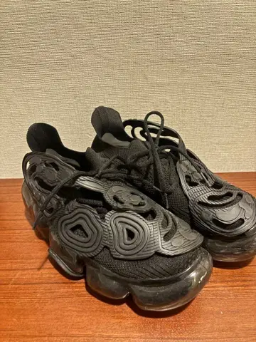 grounds MOOPIE INVERT BLACK / 26.5