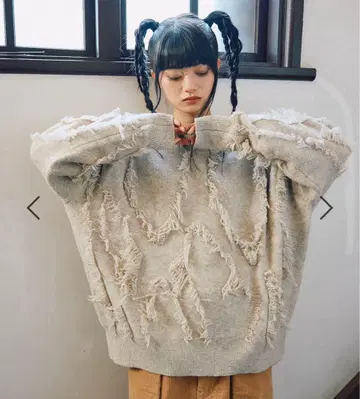 [이번 시즌] 니코앤드 지그재그 프린지 풀오버 M 사이즈