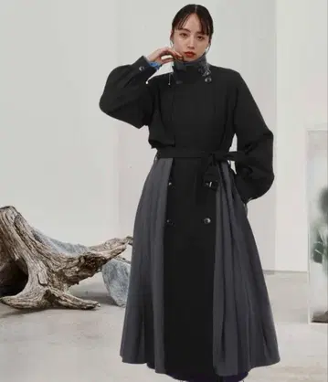 [ HARE ] 절개 플리츠 트렌치코트 블랙 그레이 완판템 새상품급